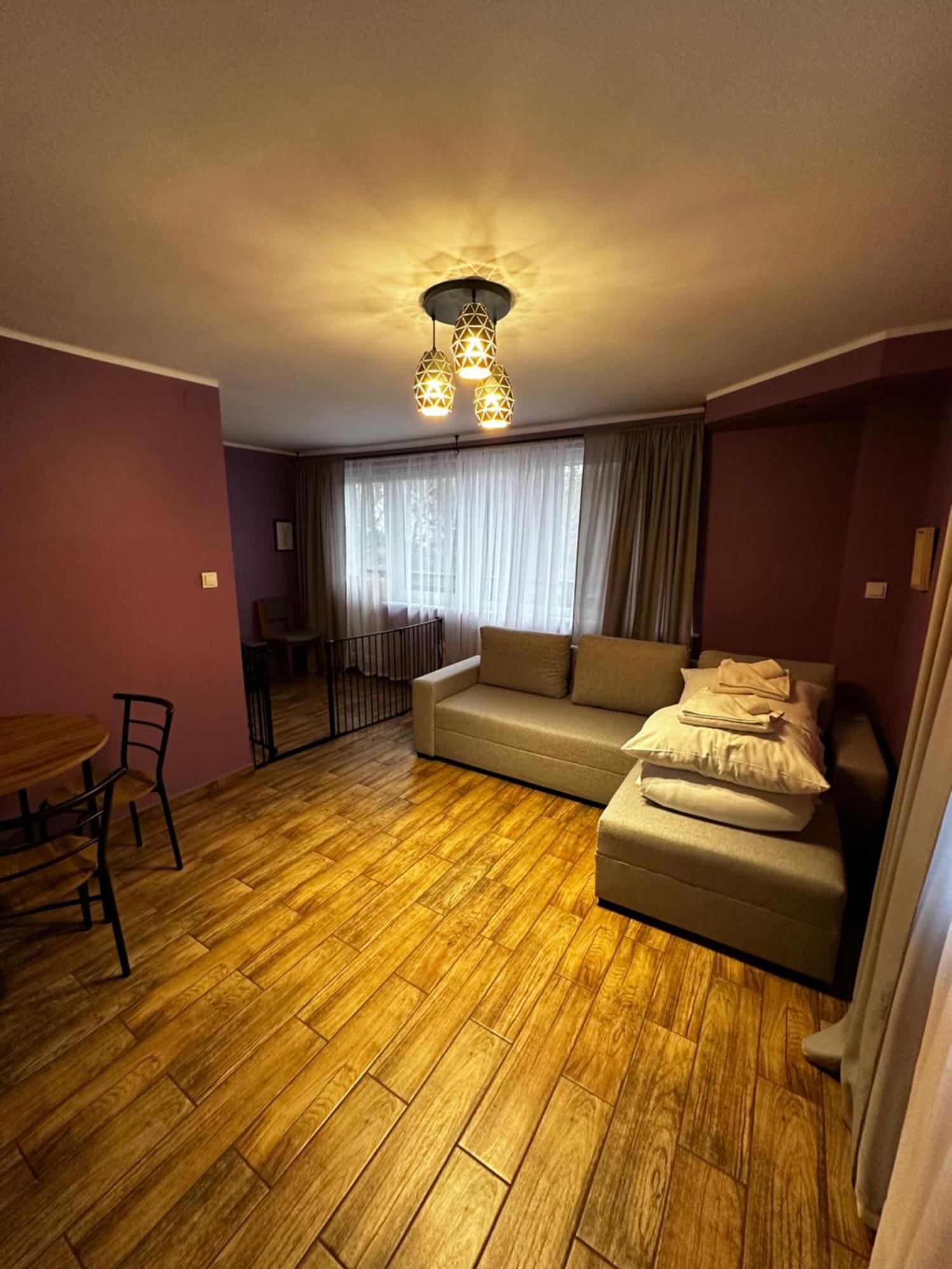 Apartment Karnat 1,2 *