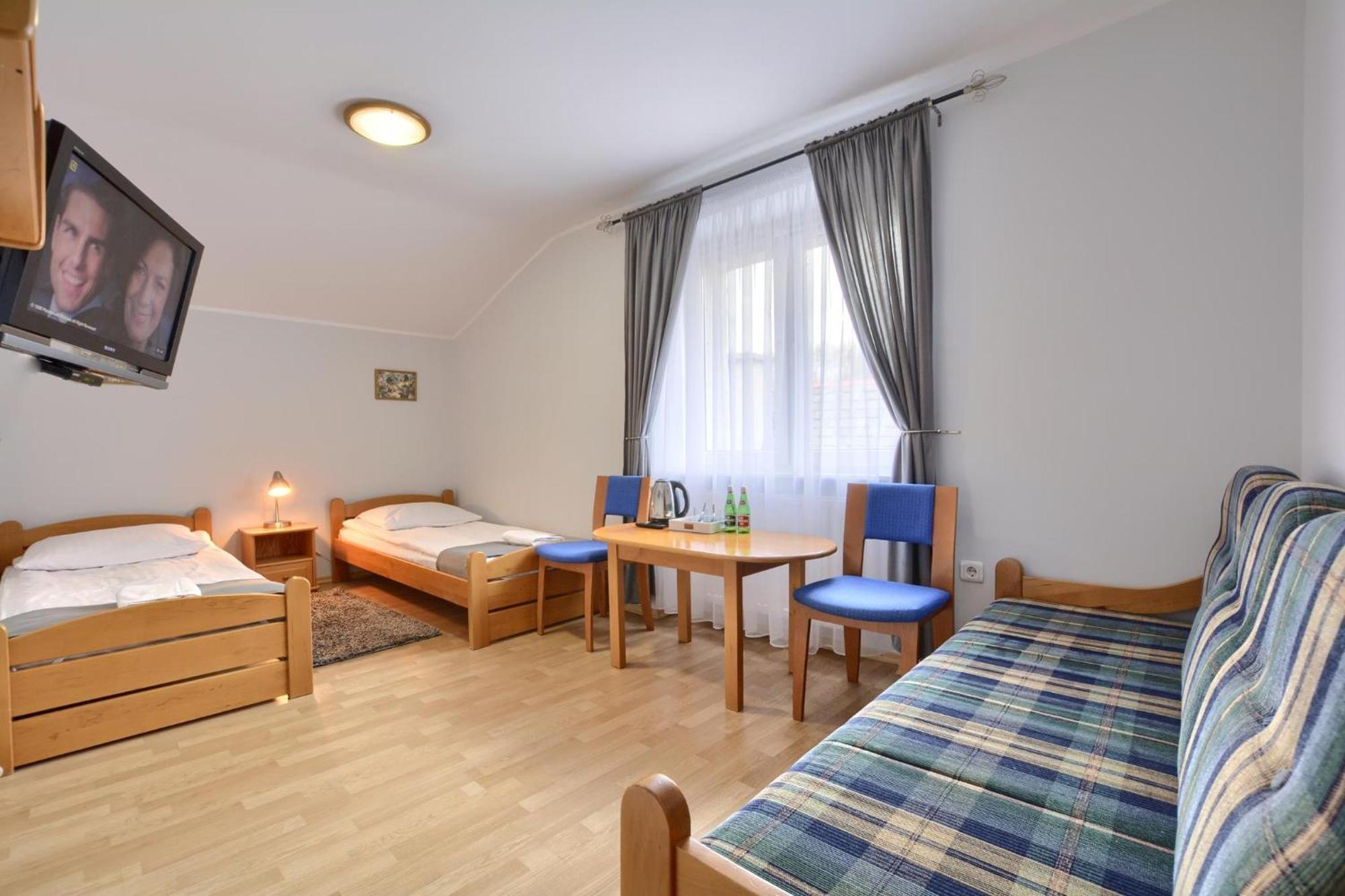 Apartment Karnat 1,2 *